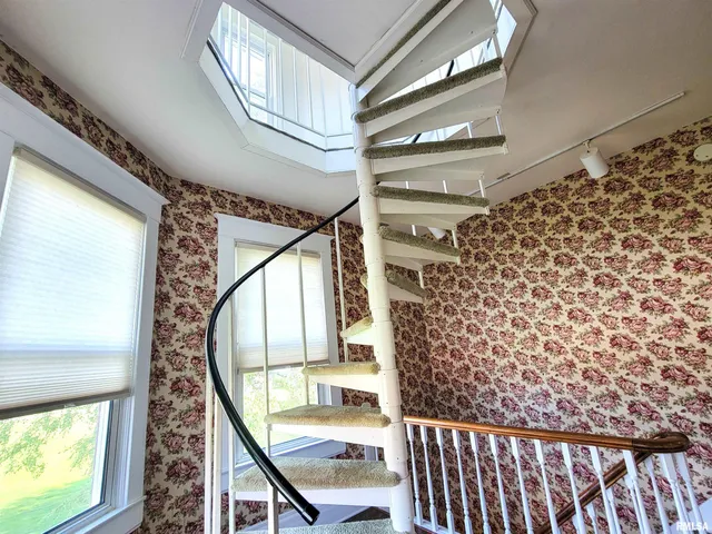 $149,000 | 513 South Main Street, Clay City, IL 62824