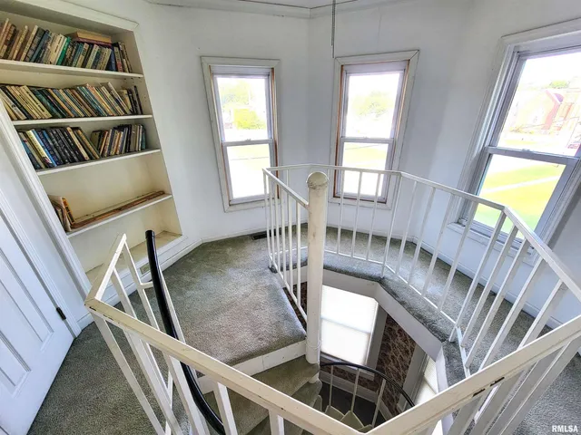 $149,000 | 513 South Main Street, Clay City, IL 62824