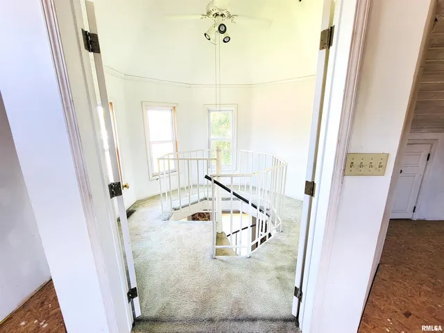 $149,000 | 513 South Main Street, Clay City, IL 62824