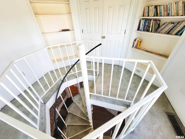 $149,000 | 513 South Main Street, Clay City, IL 62824