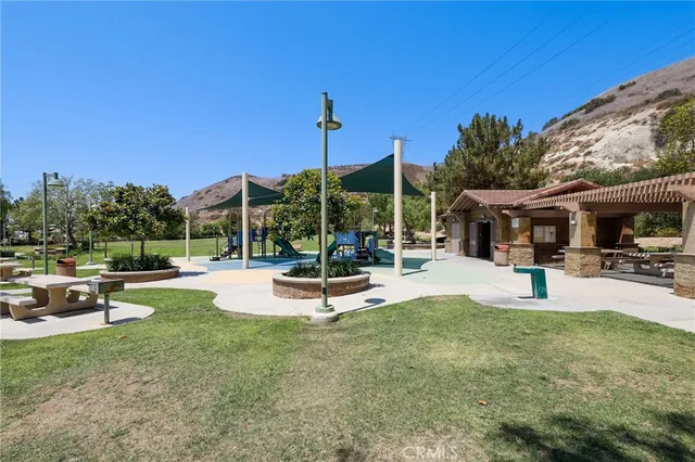 $1,985,000 | 2571 Skytop Court, Orange, CA 92867