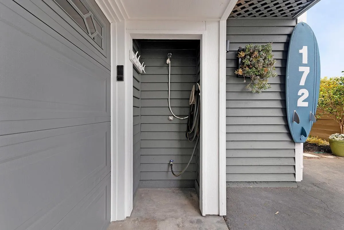 172 Avocado Street Encinitas, CA 92024 - Photo 17 of 19 a view of a entryway door of the house