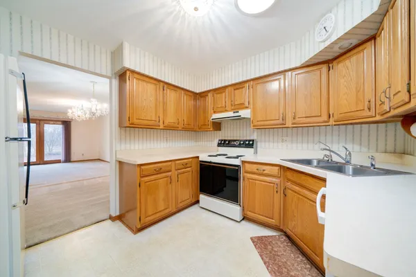 $149,900 | 5036 Valley Pines Drive, Rockford, IL 61109