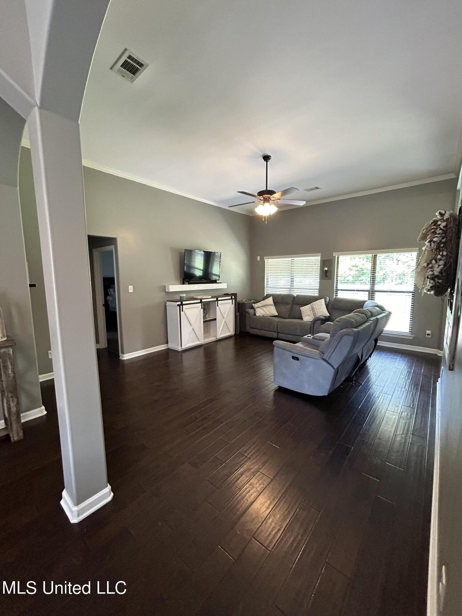 9078 Mitchell's Corner Road North Olive Branch, MS 38654 - Photo 3 of 40 IMG_9314