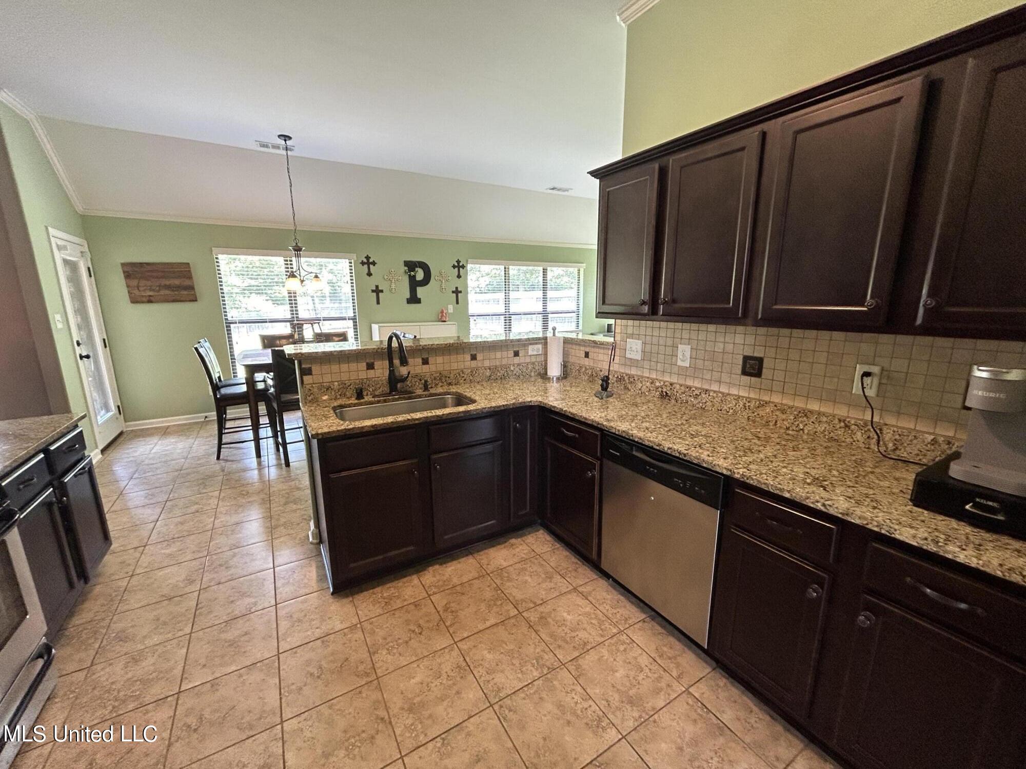 9078 Mitchell's Corner Road North Olive Branch, MS 38654 - Photo 9 of 40 IMG_9334