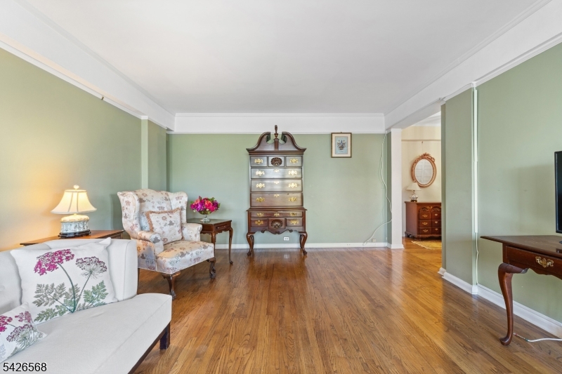 10 Crestmont Road, Unit 3L Montclair, NJ 07042 - Photo 12 of 41 Gallery Image 12