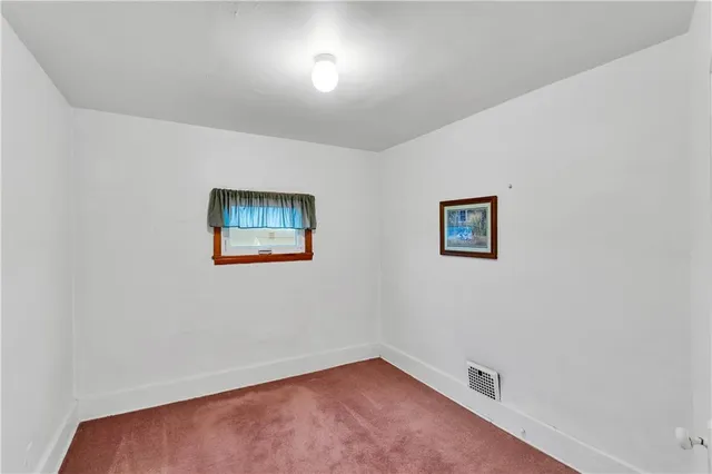 $95,000 | 324 Beech Street, Vandergrift, PA 15690