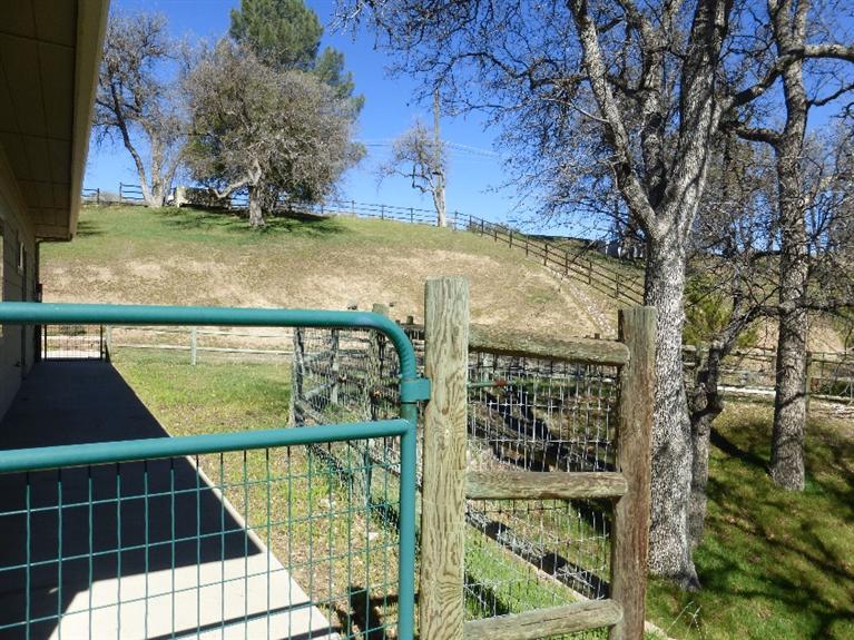 30566 Fox Ridge Court Tehachapi, CA 93561 - Photo 40 of 41 Gallery Image 40