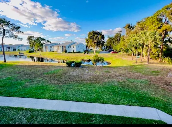 $2,000 | 3606 Alder Drive, Unit D2, West Palm Beach, FL 33417