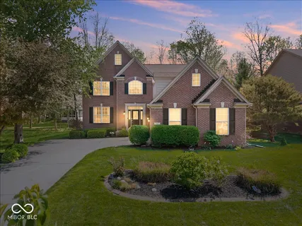 $675,000 | 6537 Briarwood Place, Zionsville, IN 46077