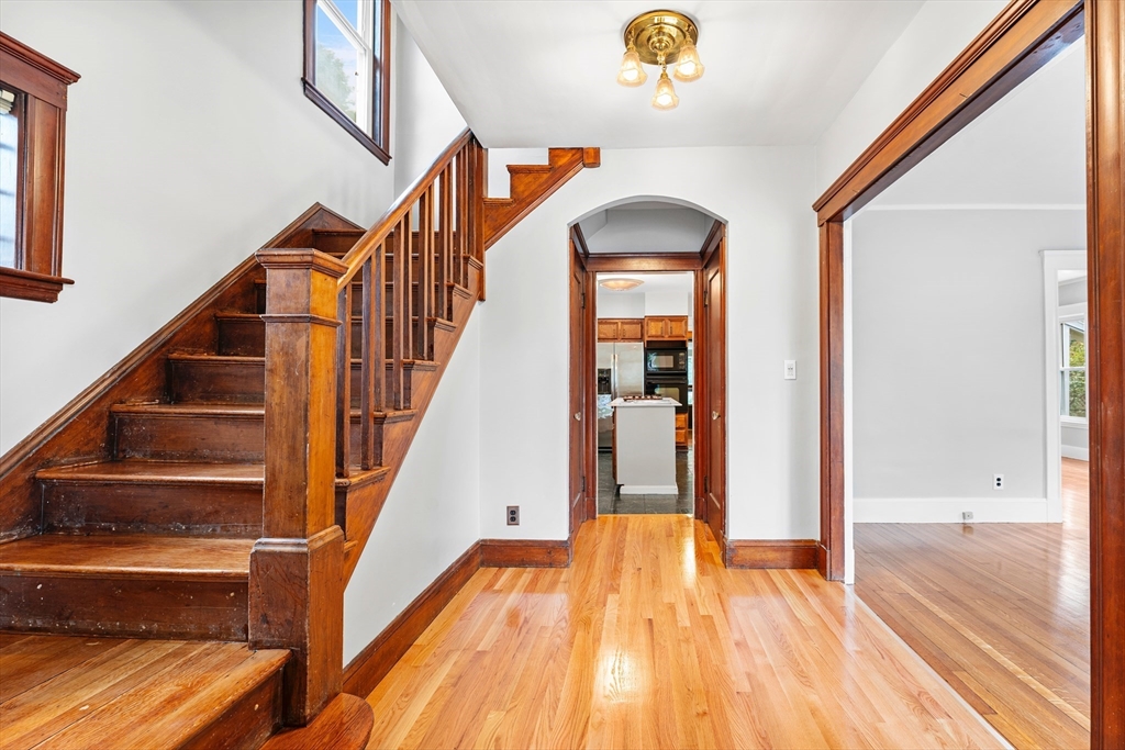 193 Ashcroft Road Medford, MA 02155 - Photo 4 of 33 Gallery Image 4