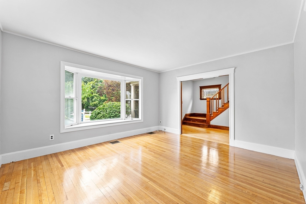193 Ashcroft Road Medford, MA 02155 - Photo 6 of 33 Gallery Image 6