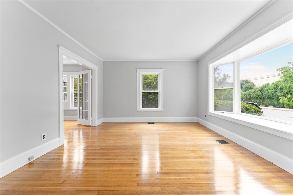 193 Ashcroft Road Medford, MA 02155 - Photo 7 of 33 Gallery Image 7
