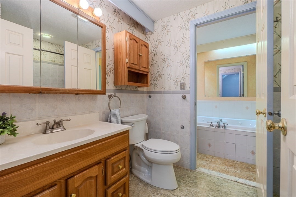 4105 Woodbridge Road, Unit 4105 Peabody, MA 01960 - Photo 14 of 39