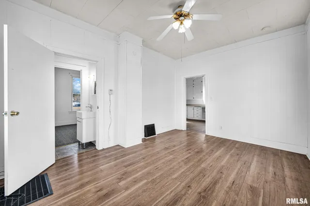 $79,900 | 408 South 2nd Street, Pekin, IL 61554