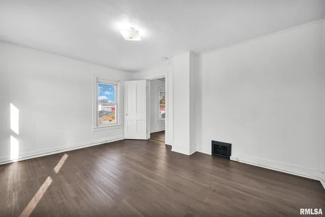 $79,900 | 408 South 2nd Street, Pekin, IL 61554