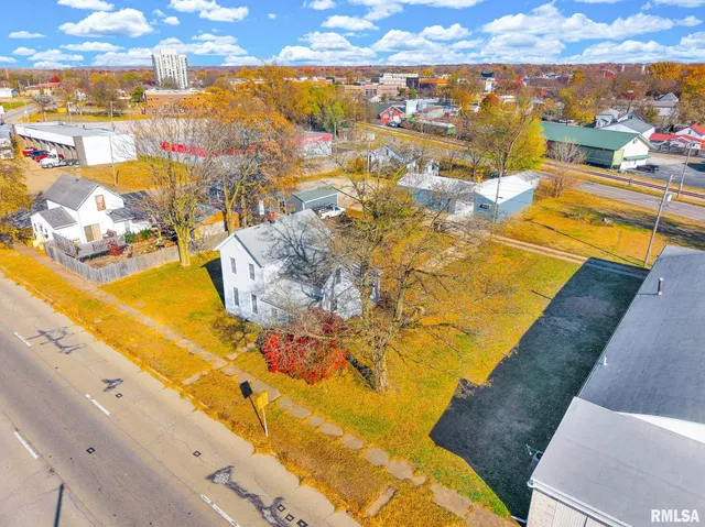 $79,900 | 408 South 2nd Street, Pekin, IL 61554