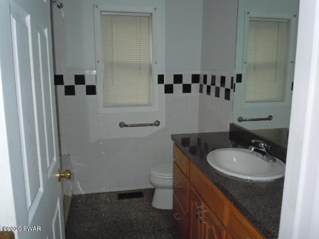123 Maple Ridge Drive Hawley, PA 18428 - Photo 17 of 28