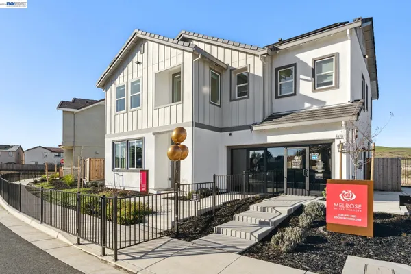 $699,000 | 2417 Golden Way, Fairfield, CA 94533