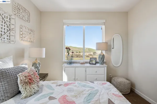 $699,000 | 2417 Golden Way, Fairfield, CA 94533