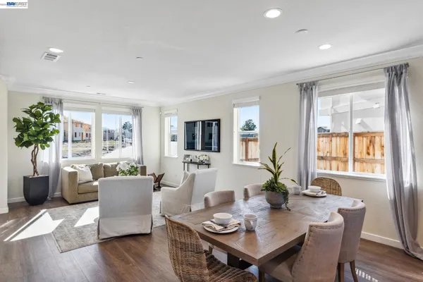 $699,000 | 2417 Golden Way, Fairfield, CA 94533