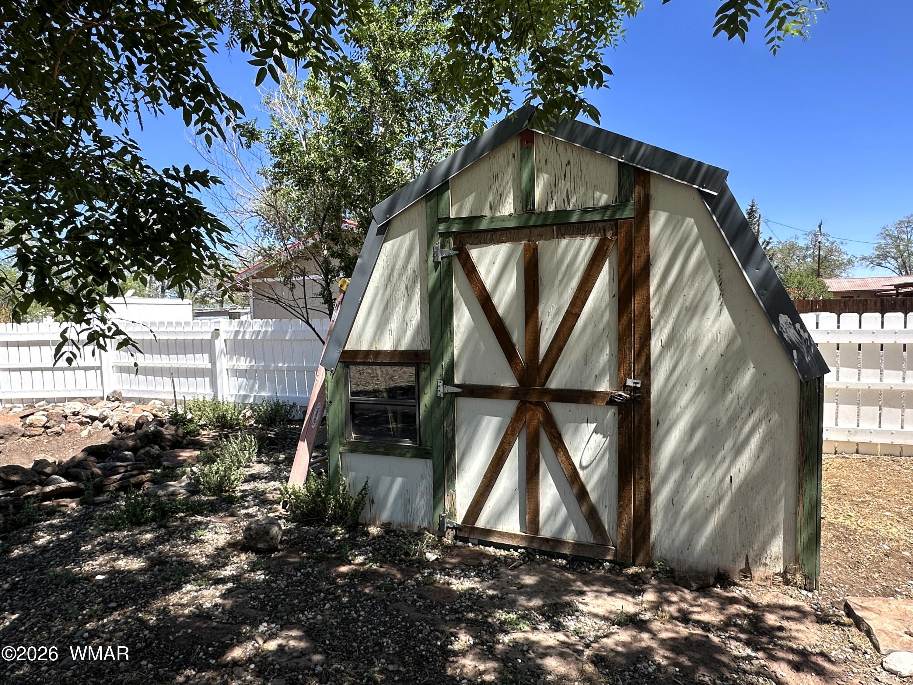 141 North Becker Lake Road Springerville, AZ 85938 - Photo 17 of 25 STORAGE SHED