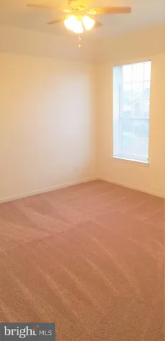 $1,825 | 668 Gateway Drive Southeast, Unit 412, Leesburg, VA 20175