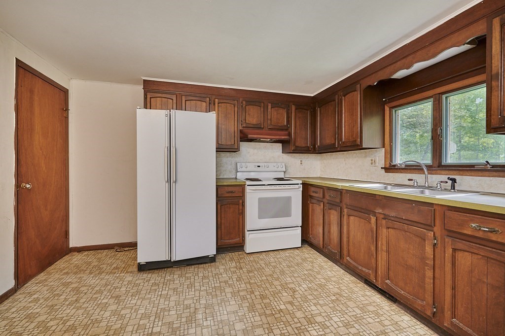 299 Main Road Westhampton, MA 01027 - Photo 8 of 32