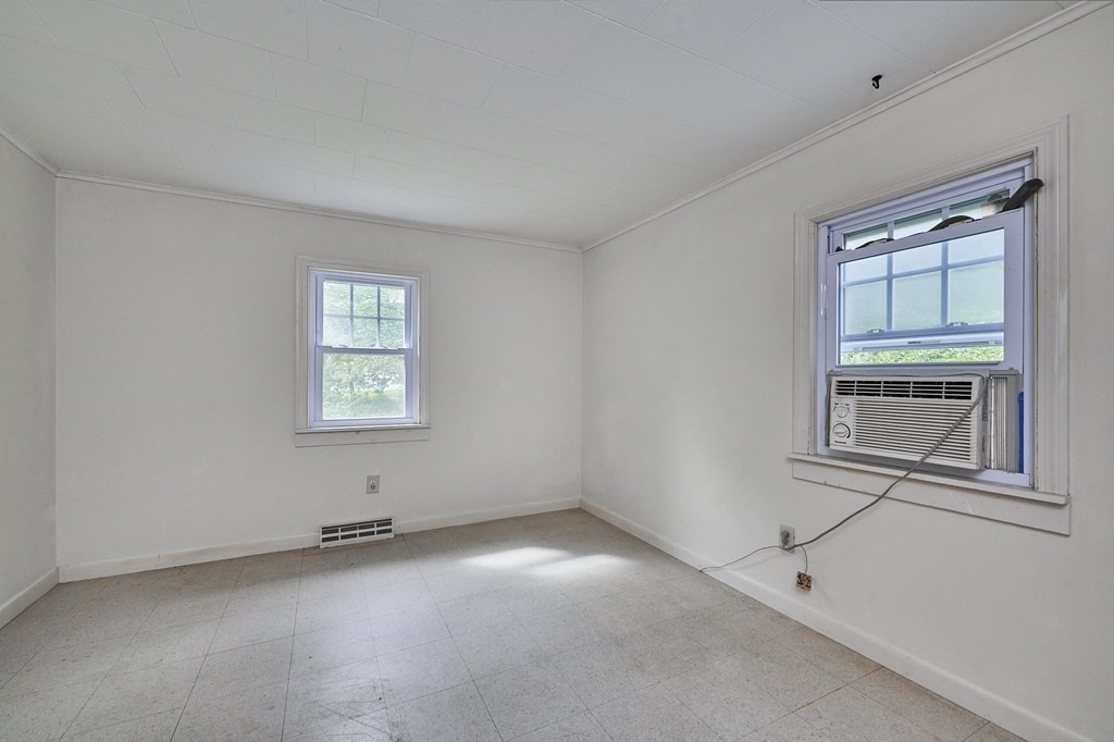 299 Main Road Westhampton, MA 01027 - Photo 10 of 32