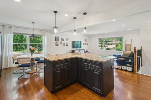 $549,000 | 9001 East Prairie Road, Evanston, IL 60203