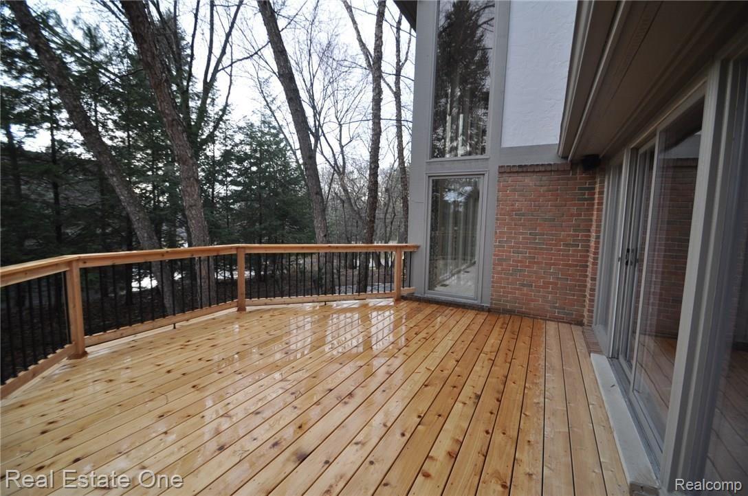 6360 Peach Tree Court Rochester, MI 48306 - Photo 41 of 55 39.JPG