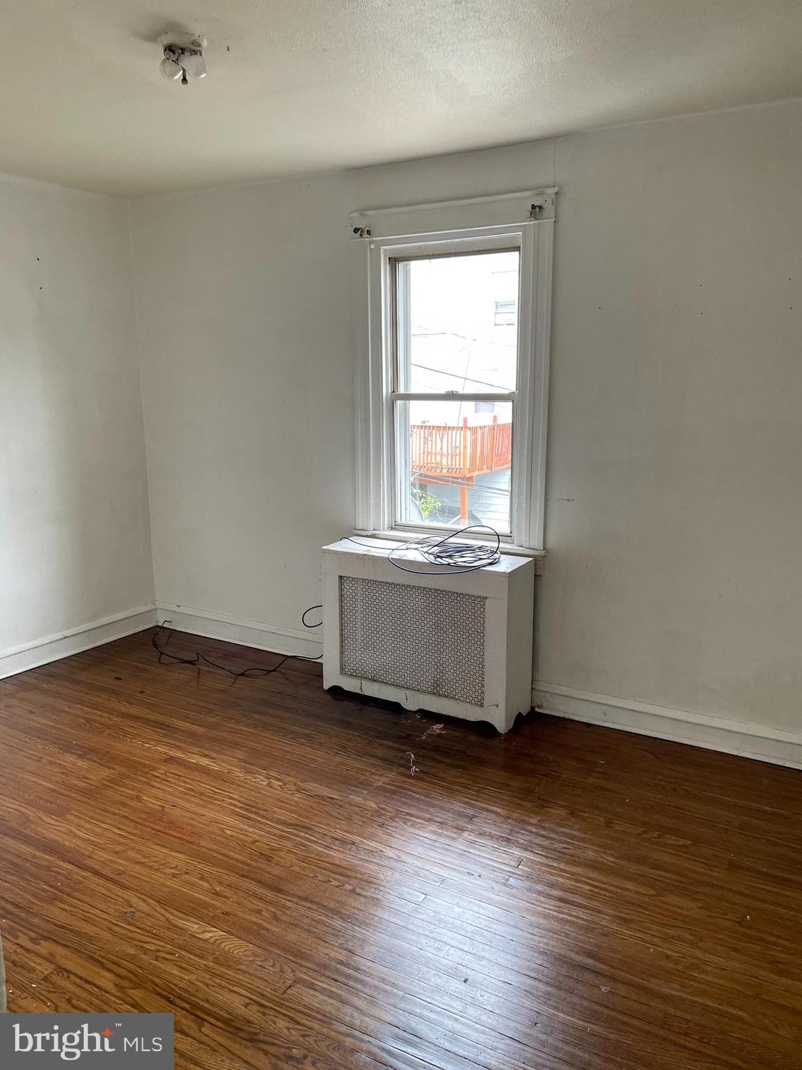 438 Timberlake Road Upper Darby, PA 19082 - Photo 2 of 9