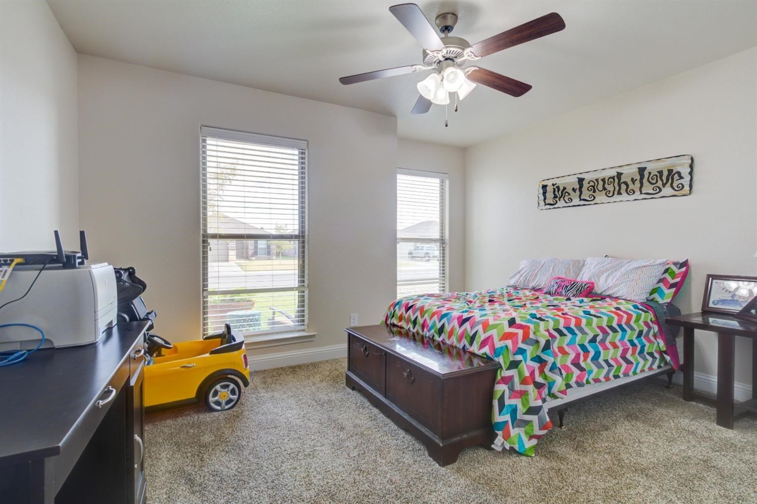 7333 100th Street Lubbock, TX 79424 - Photo 16 of 24 Guest bedroom 1