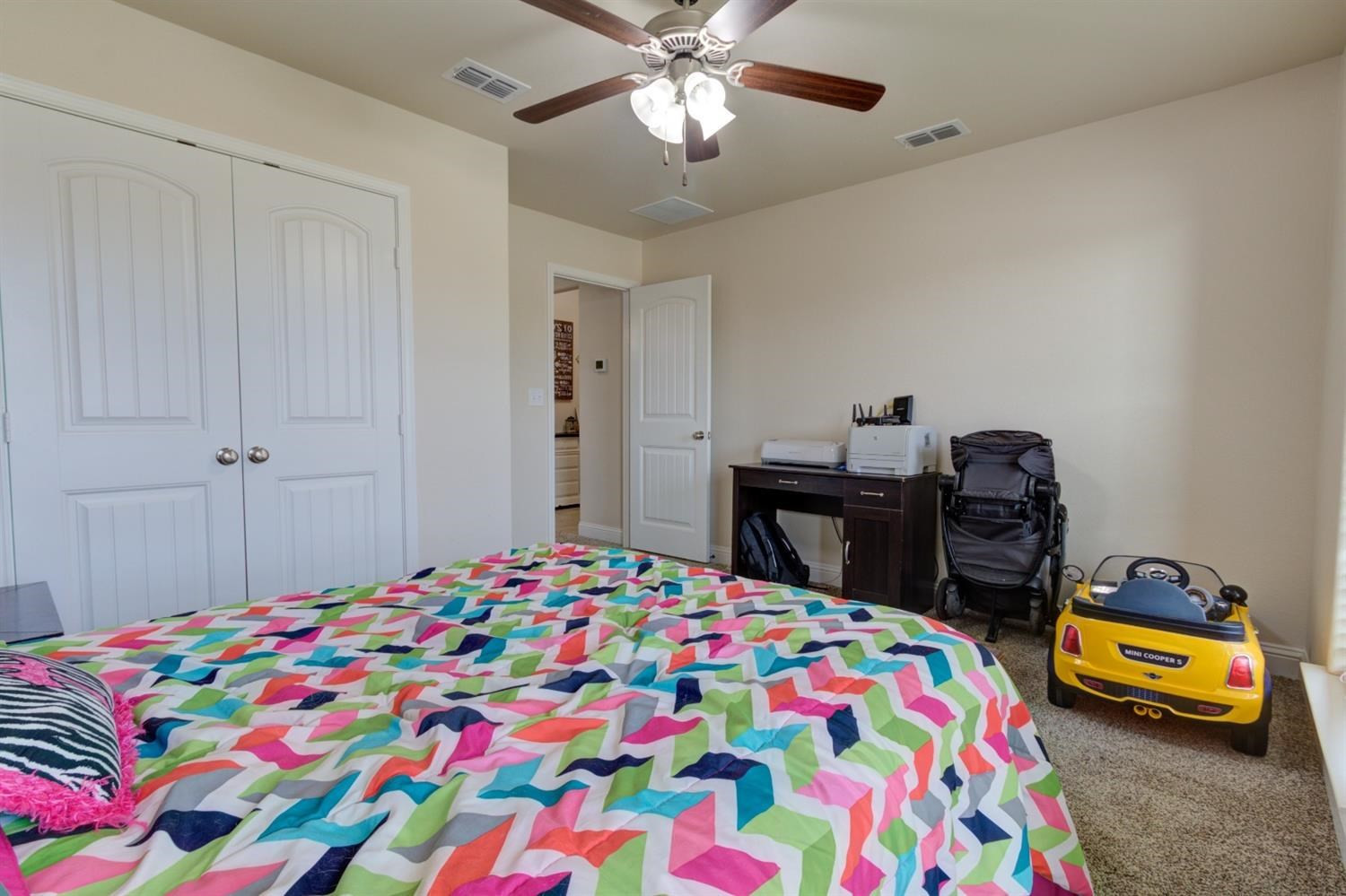 7333 100th Street Lubbock, TX 79424 - Photo 17 of 24 Guest Bedroom 1 add