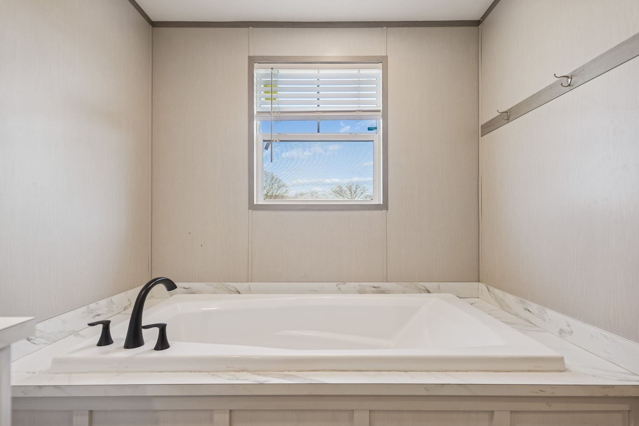 1053 Buncombe Road Belvidere, TN 37306 - Photo 32 of 46