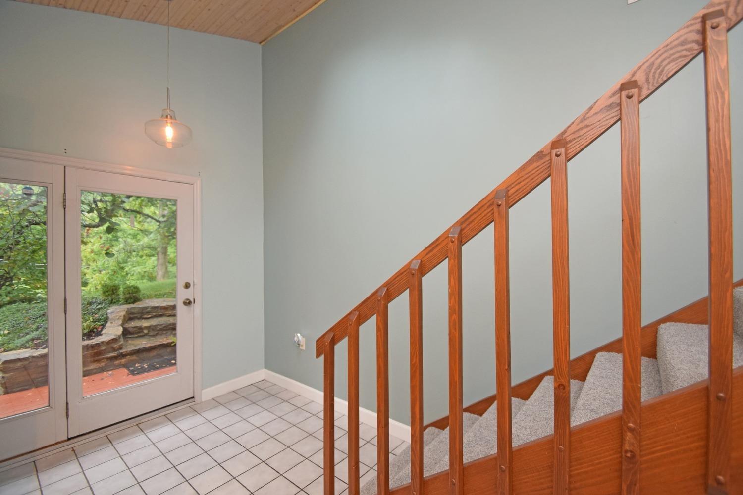 5656 Foley Road Cincinnati, OH 45238 - Photo 4 of 46
