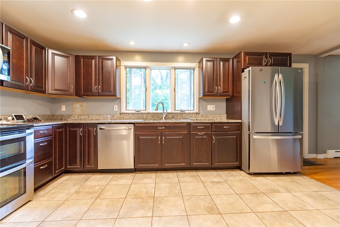11 Country Hill Road Cumberland, RI 02864 - Photo 1 of 27