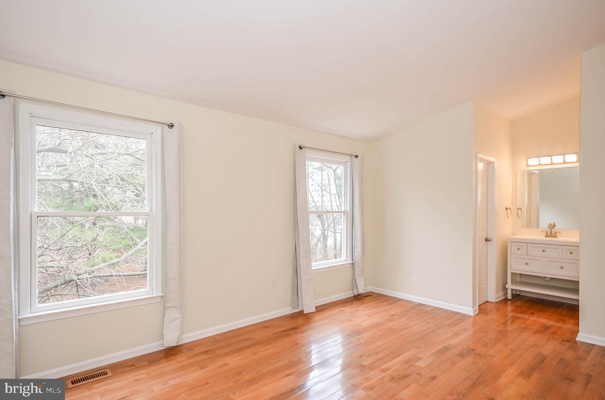 19 Sonata Court Silver Spring, MD 20901 - Photo 13 of 32 Master bedroom