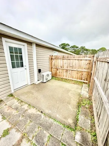 $1,950 | 8347 Tavira Street, Navarre, FL 32566