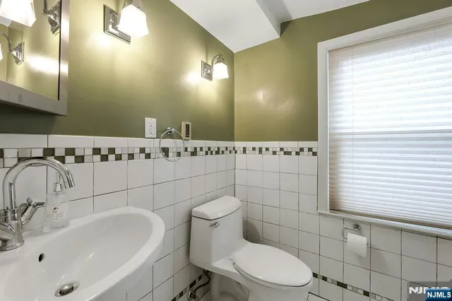 $4,000 | 75 Bogert Street, Teaneck, NJ 07666