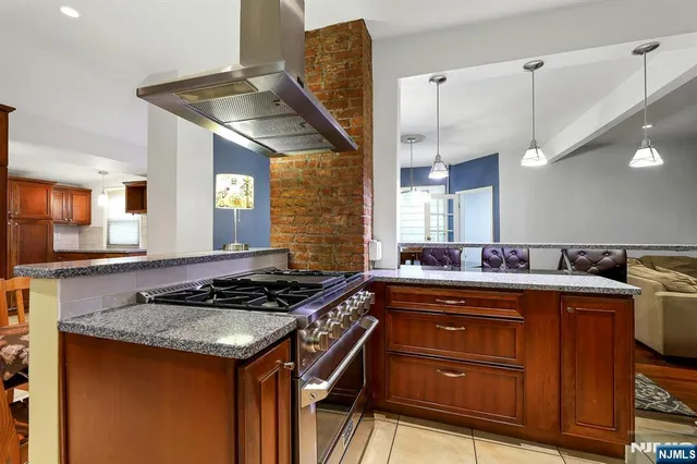 $4,000 | 75 Bogert Street, Teaneck, NJ 07666