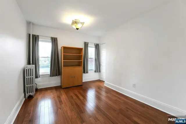 $4,000 | 75 Bogert Street, Teaneck, NJ 07666