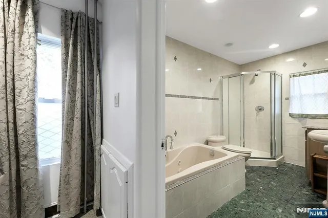 $4,000 | 75 Bogert Street, Teaneck, NJ 07666