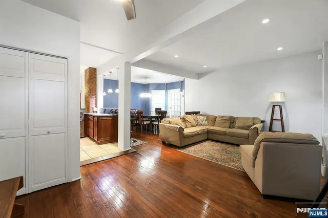 $4,000 | 75 Bogert Street, Teaneck, NJ 07666