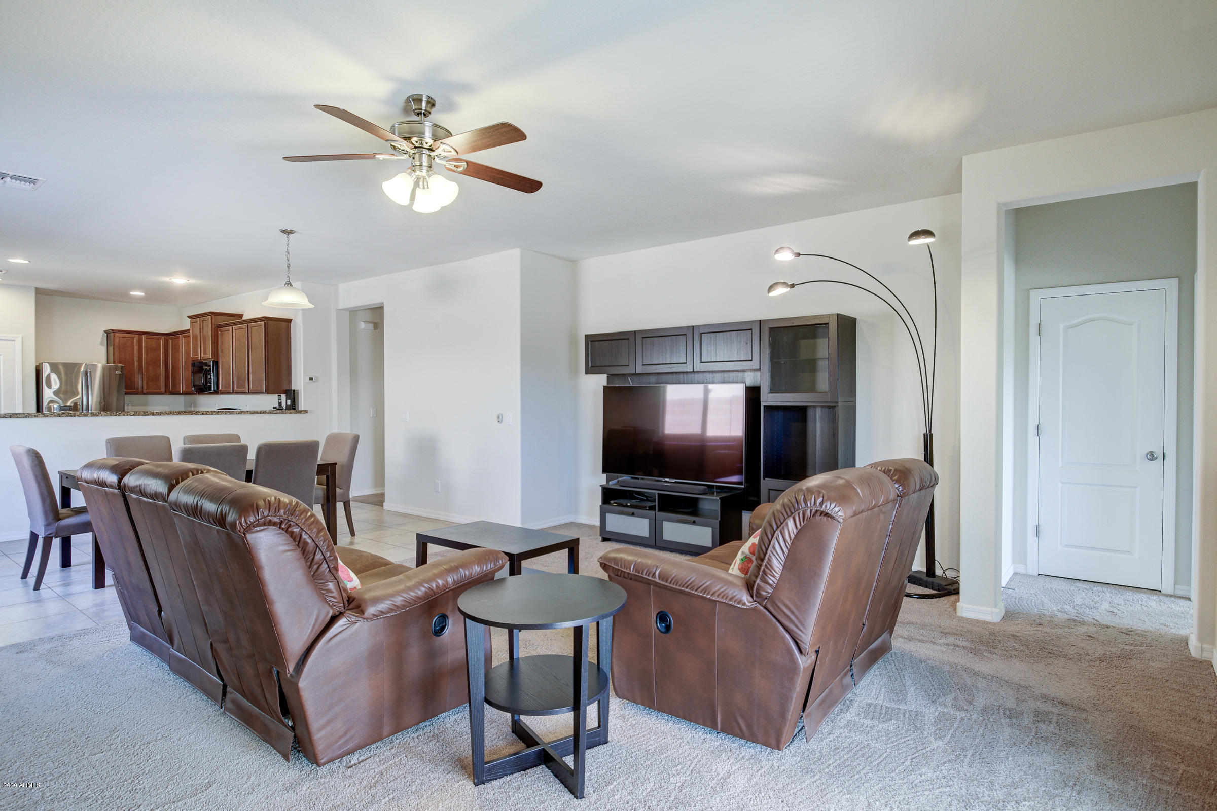 18794 North Lariat Road Maricopa, AZ 85138 - Photo 11 of 32 18794 N Lariat Rd-24
