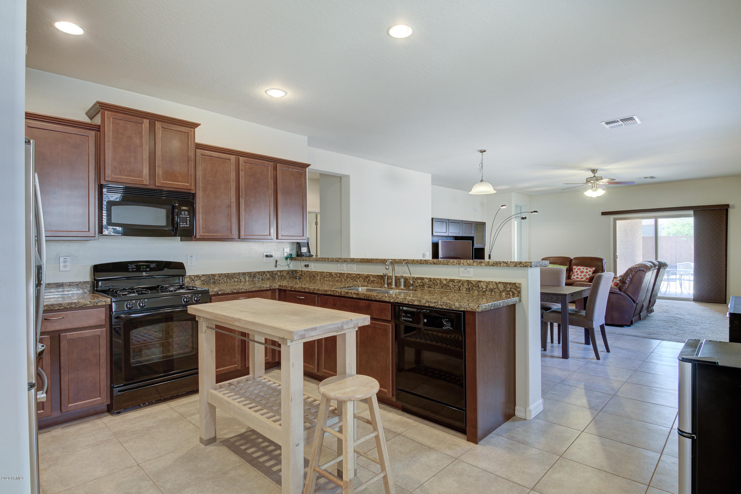 18794 N Lariat Rd-10