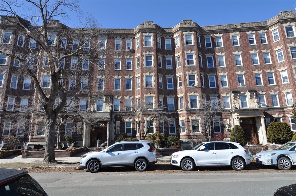131 Park Drive, Unit 11 Boston, MA 02215 - Photo 12 of 15 a building view