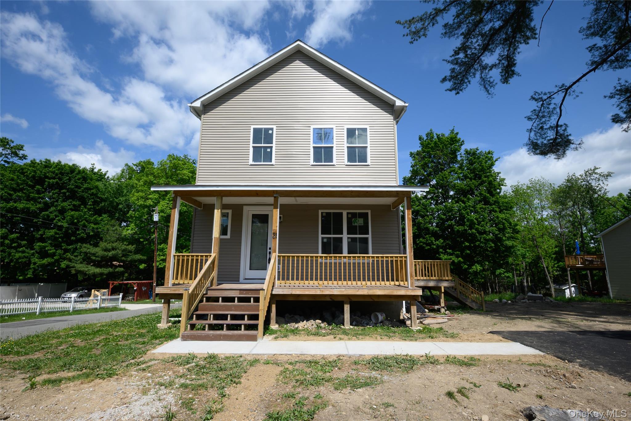 81 Silver Lake Sctn Road Middletown, NY 10940 - Photo 4 of 37 a view of a house with a yard