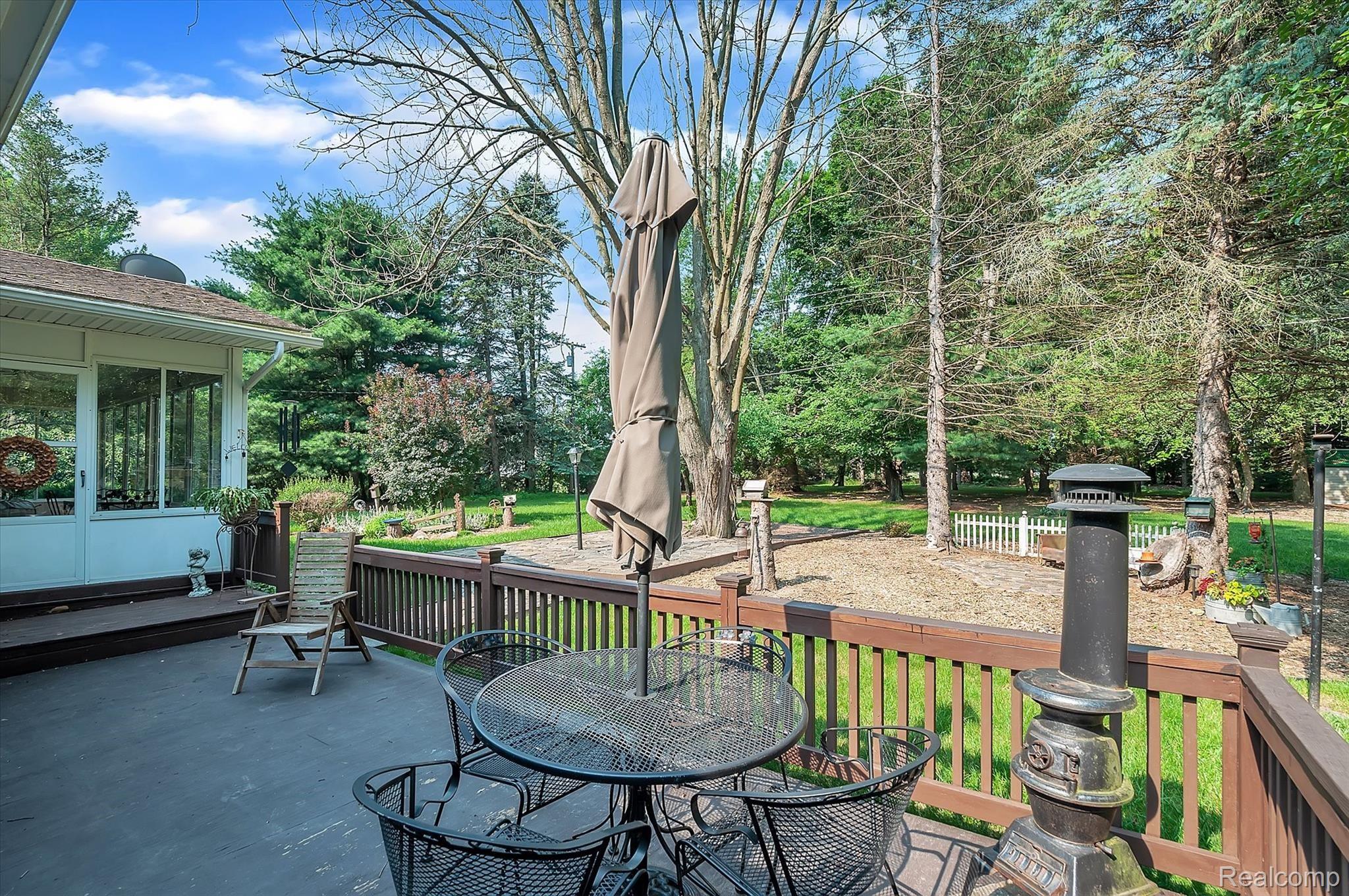 2081 Byron Road Howell, MI 48855 - Photo 30 of 41 39-2081-Byron-Rd-Windowstill-Real-Estate-Photography-41.jpg
