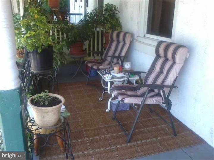 467 Ripka Street Philadelphia, PA 19128 - Photo 2 of 4